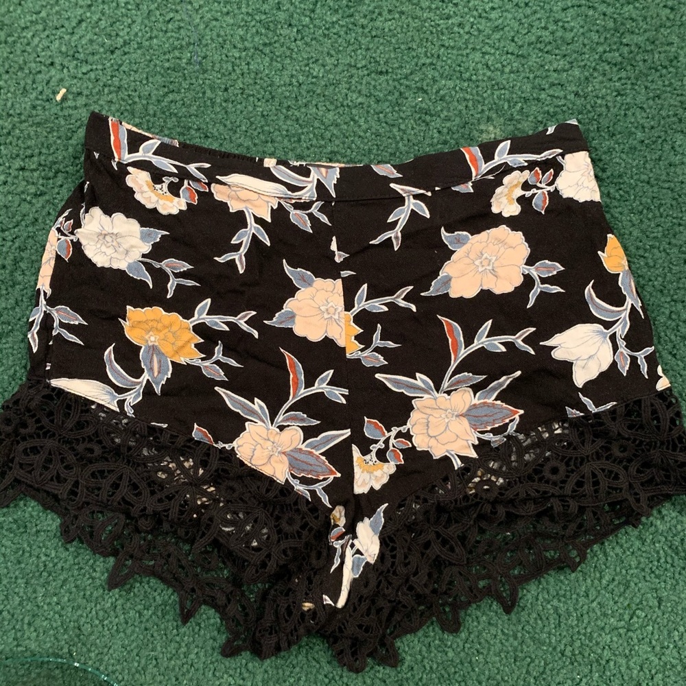 Kendall & Kylie shorts